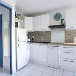 Front De דירה סן סיפריאן