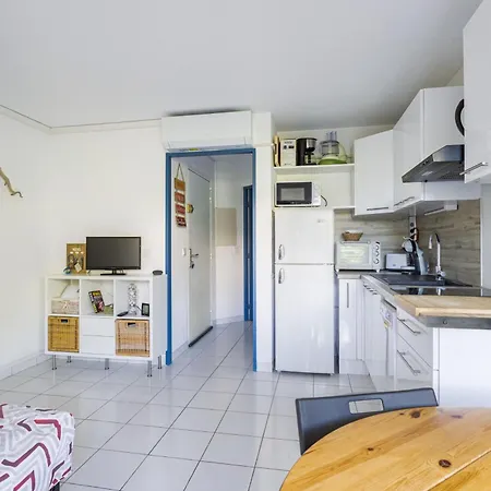 Front De Appartement Saint-Cyprien (Pyrenees-Orientales)